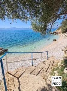Η παραλία Ελιά. Ενα απο τα πιο όμορφα παραθαλάσσια αξιοθέατα της Αιτωλοακαρνανίας.