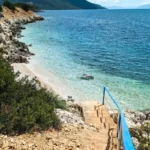 Στις παραλίες του Μύτικα Αιτωλοακαρνανίας - Η παραλία Ελιά